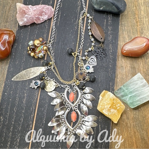 Alquimia Gold and Silver Necklace with Intricate Pendant Design